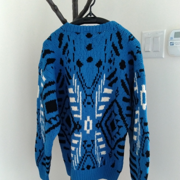 New CB Sport sweater - NWOT - Picture 2 of 6